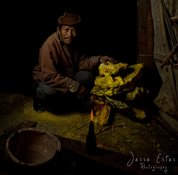 Sulfur Miner - Kawah Ijen Indonesia